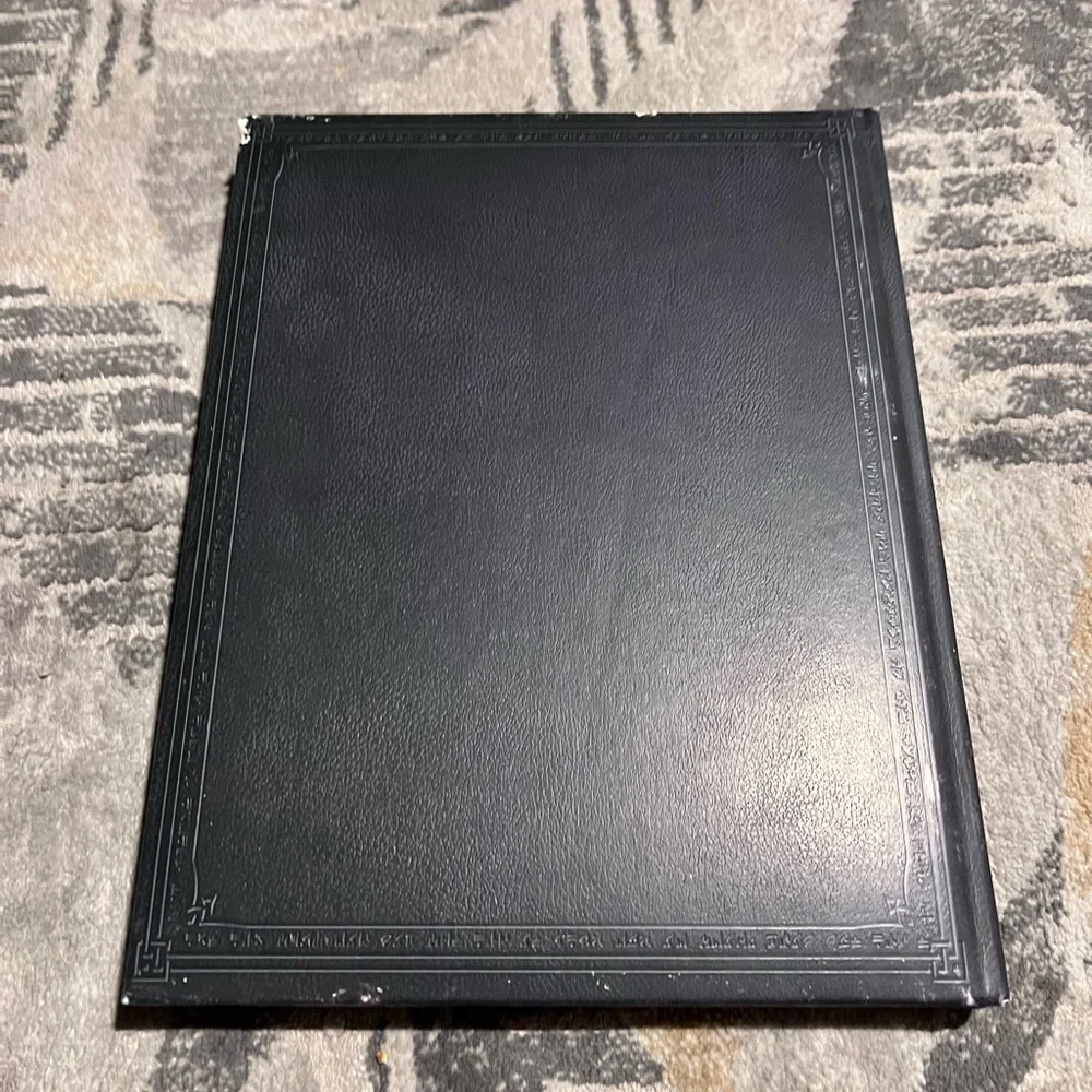 Skyrim collectors art and gaming guide